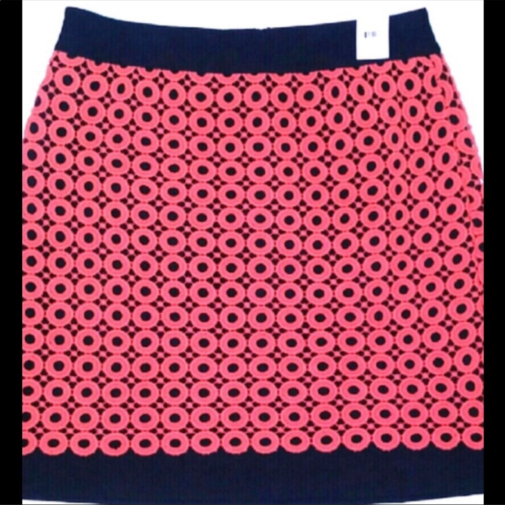 ❌ LOFT Circle Lace Overlay Skirt